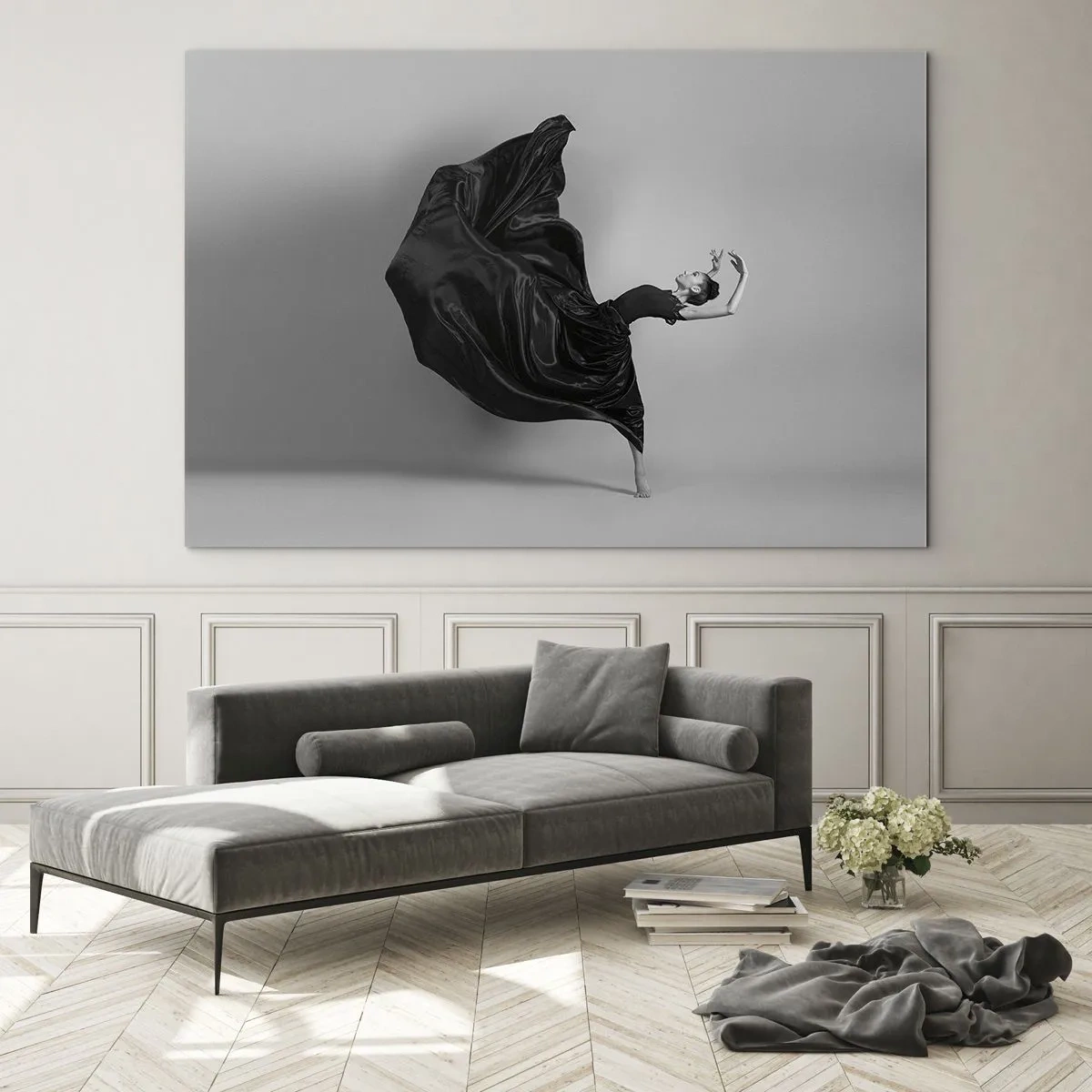 Glastavla - Bild på glas - En dansare i svart klänning svävar dynamiskt i luften - 70x50cm - Bevingad av musiken - Modern väggdekoration för vardagsrum och sovrum ARTTOR