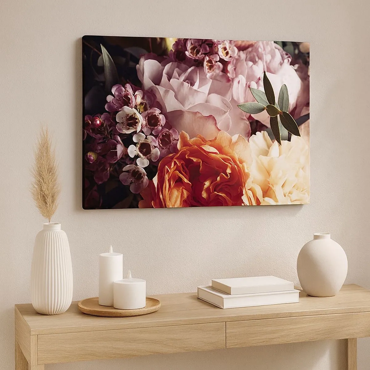 Canvastavla - Bild på duk - En närbild av en färgglad blomkomposition - 70x50cm - Omgärdade av skönhet - Modern väggdekoration för vardagsrum och sovrum ARTTOR