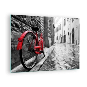 Glastavla - Bild på glas - En röd cykel på en kullerstensgata med monokrom bakgrund. - 70x50cm - Den riktiga skönheten åldras inte - Modern väggdekoration för vardagsrum och sovrum ARTTOR