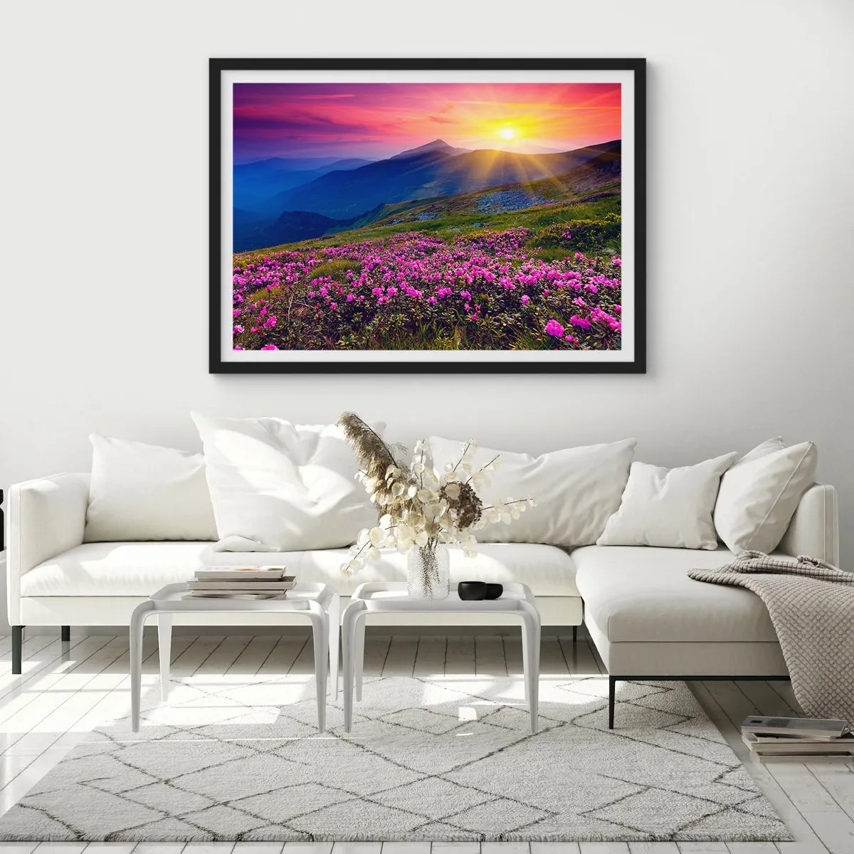 Affisch i svart ram - … Bergtallen doftar och örterna luktar runt omkring - 50x40 cm