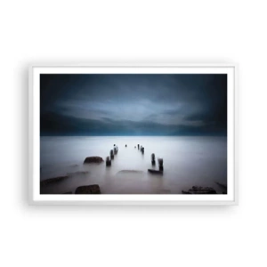 Affisch i vit ram - Fundersam sjö - 91x61 cm