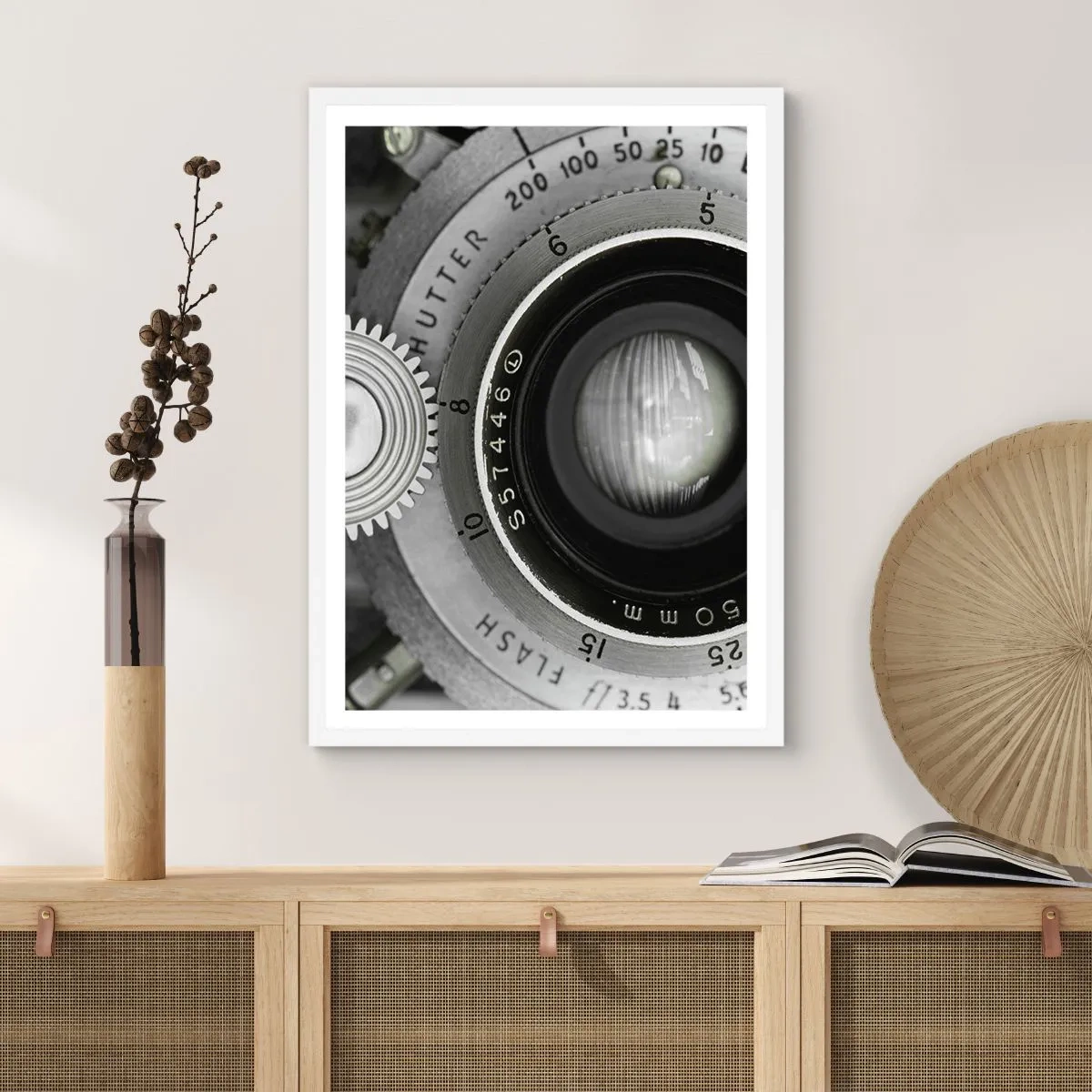 Affisch i vit ram - En berättelse om Hollywood - 30x40 cm