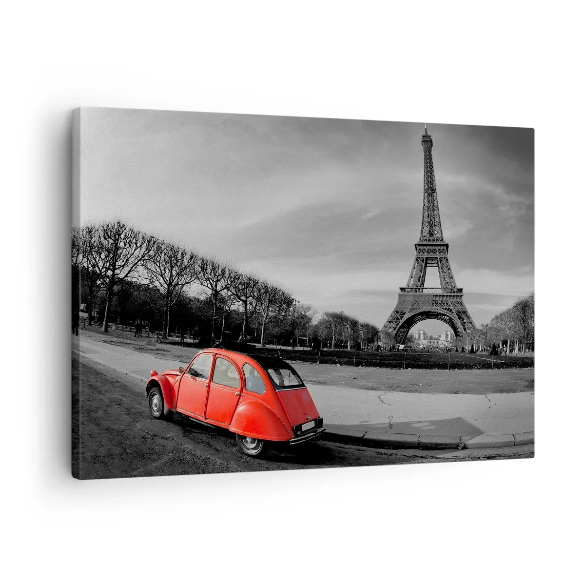Canvastavla - Bild på duk - En röd bil med Eiffeltornet i bakgrunden i ett svartvitt landskap - 70x50cm - Mera parisianskt än själva Paris - Modern väggdekoration för vardagsrum och sovrum ARTTOR