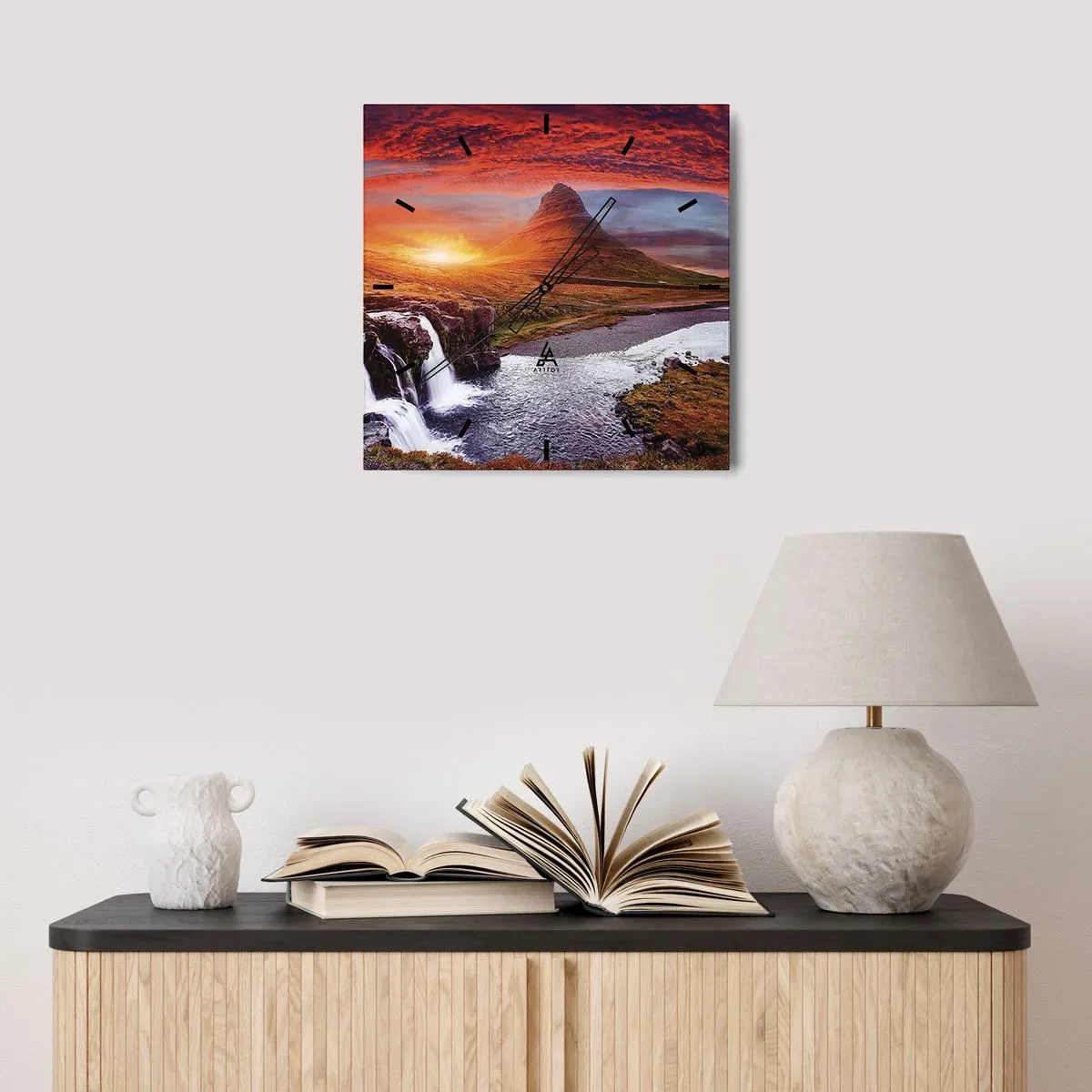 Väggklocka - Klocka på glas - Utsikt över Midgård - 40x40 cm