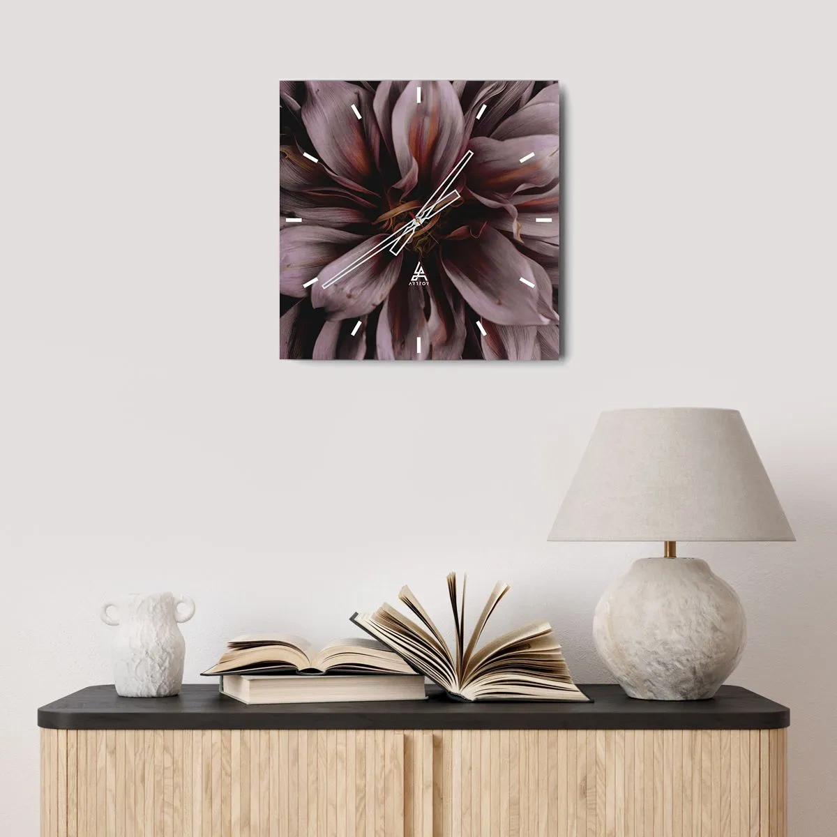 Väggklocka - Klocka på glas - Blommigt hjärta - 30x30 cm