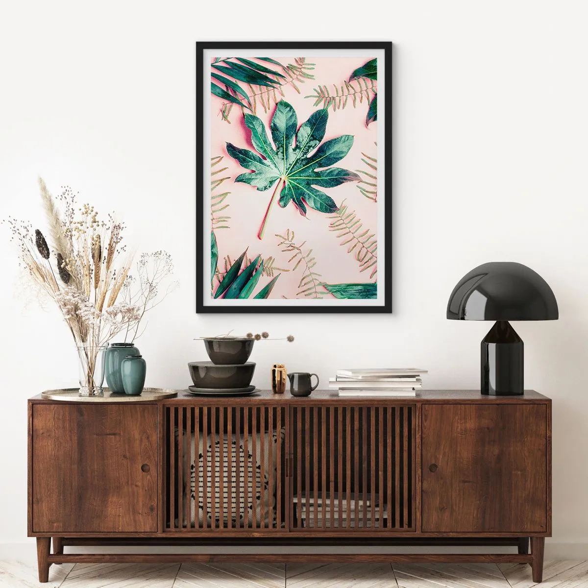 Affisch i svart ram - Grönskans studie mot rosa bakgrund - 61x91 cm