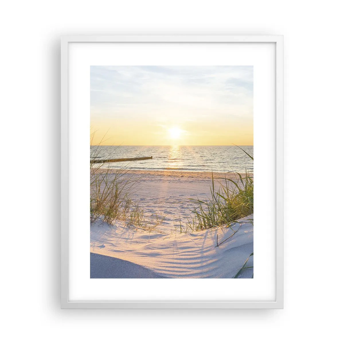 Affisch i vit ram - Havets brus, fågelsång, tom strand bland träden - 40x50 cm