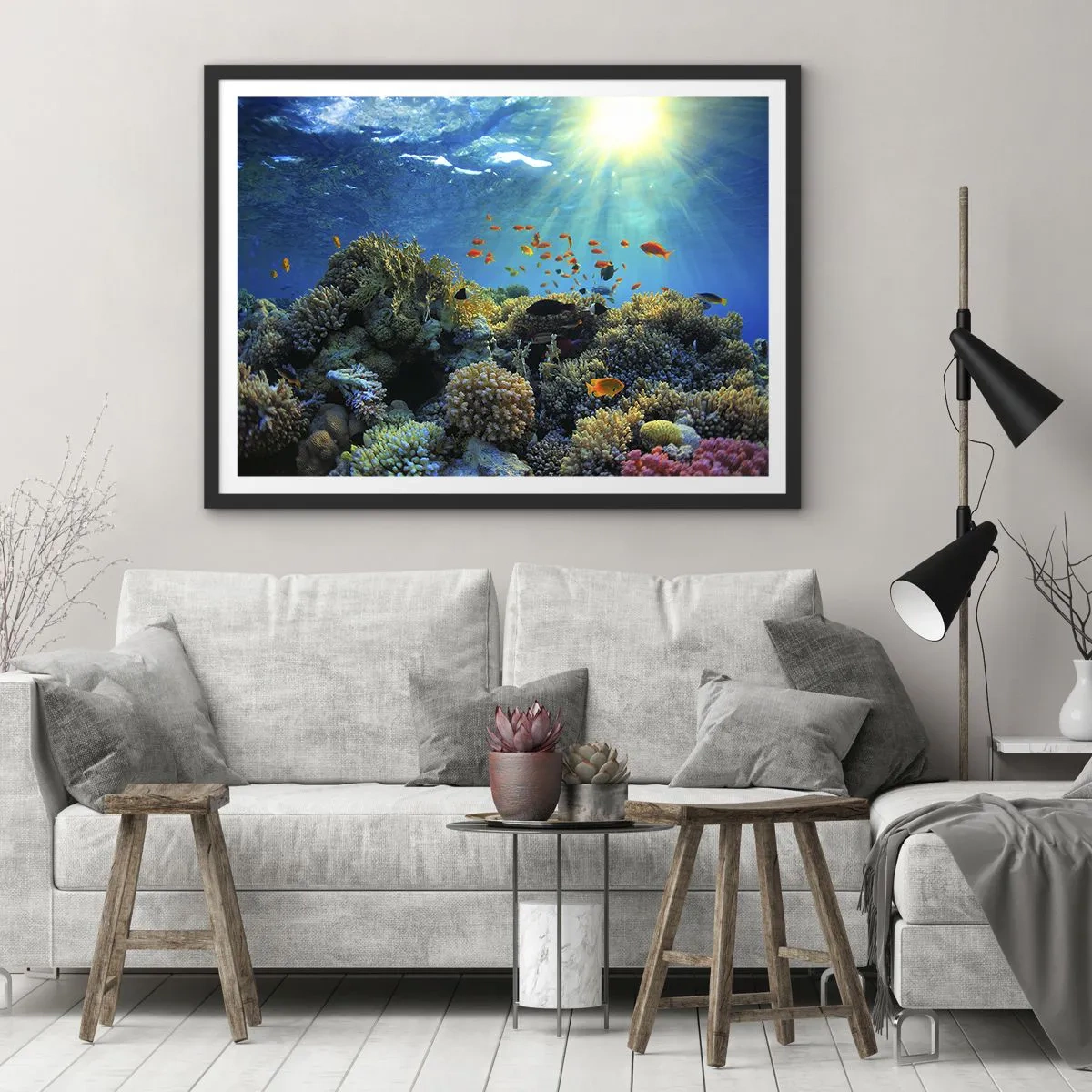 Affisch i svart ram - Undervatenskatter - 70x50 cm