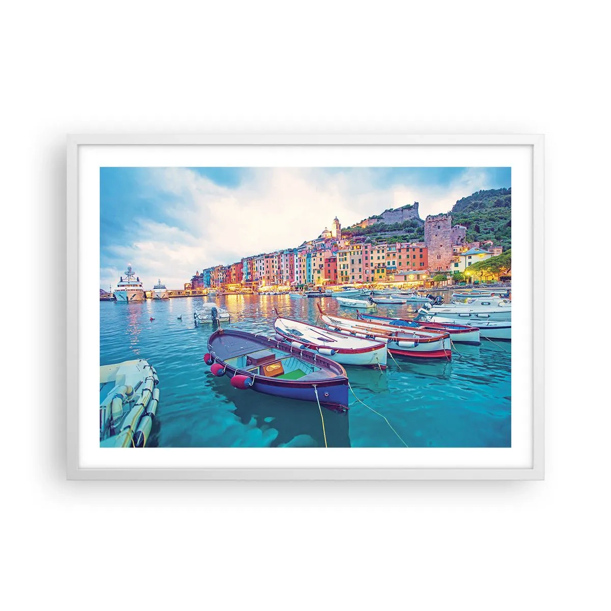 Affisch i vit ram - Färgglad kväll i hamnen - 70x50 cm