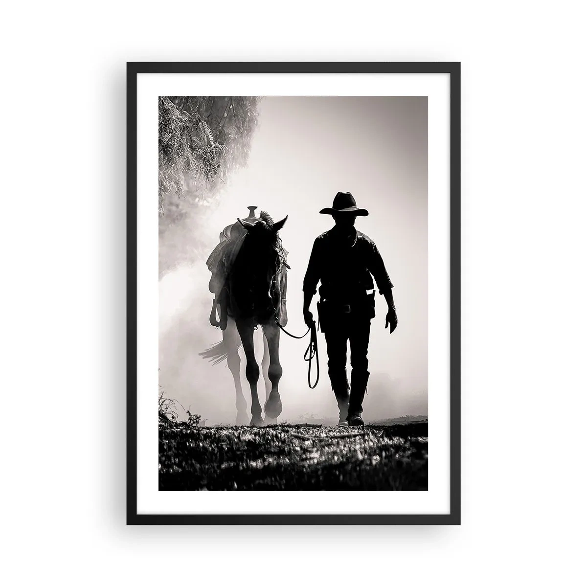 Affisch i svart ram - Silhuetten av en cowboy med sin häst i morgondimman - 50x70cm - En morgon i Texas - Modern väggdekoration för vardagsrum och sovrum ARTTOR