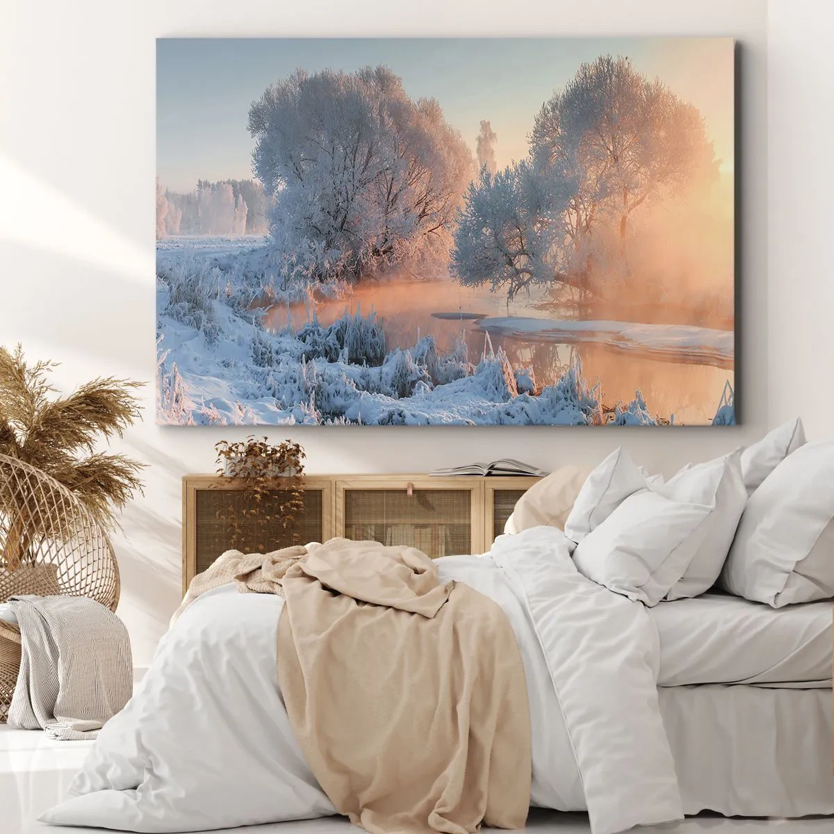 Canvastavla - Bild på duk - Vinterlandskap med snötäckta träd och en solnedgång - 70x50cm - Allt glittrar i solens kristall - Modern väggdekoration för vardagsrum och sovrum ARTTOR