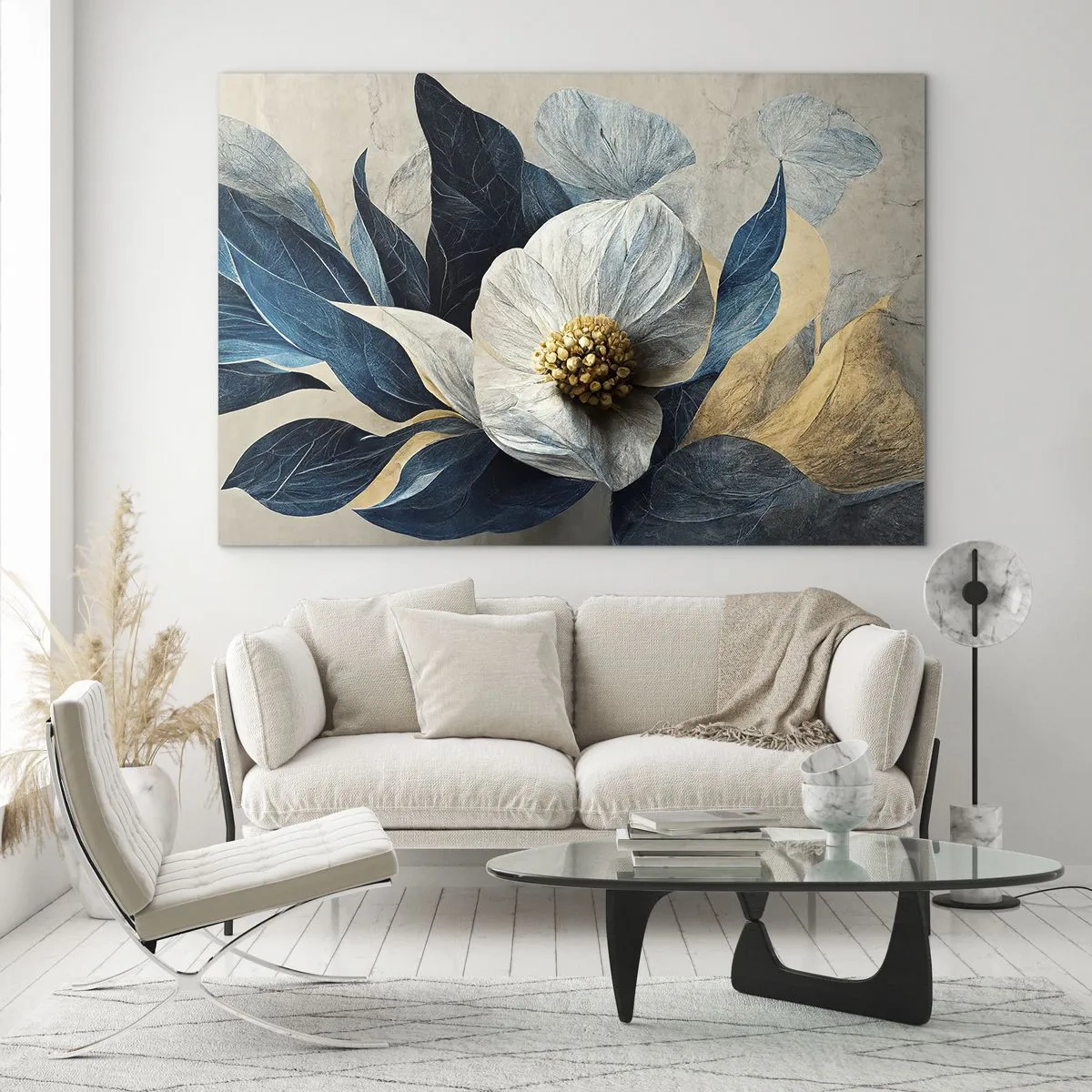 Glastavla - Bild på glas - Ett vitt blomsterarrangemang med marinblå blad och en guldfärgad mitt - 70x50cm - Har ett hjärta av guld - Modern väggdekoration för vardagsrum och sovrum ARTTOR