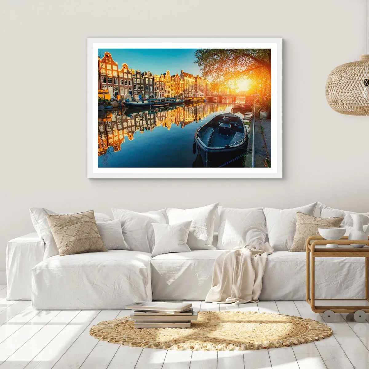 Affisch i vit ram - En morgon i Amsterdam - 100x70 cm