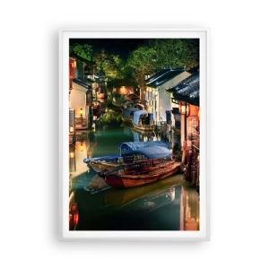 Affisch i vit ram - En kväll på kinesisk gata - 70x100 cm