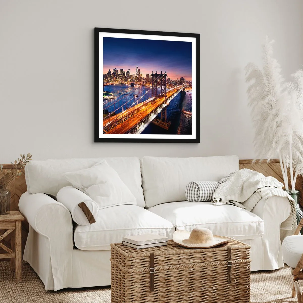 Affisch i svart ram - Över ljusbron till stadens hjärta - 30x30 cm