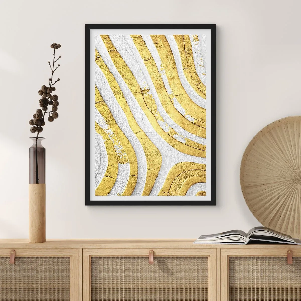 Affisch i svart ram - Komposition i vitt och guld - 61x91 cm
