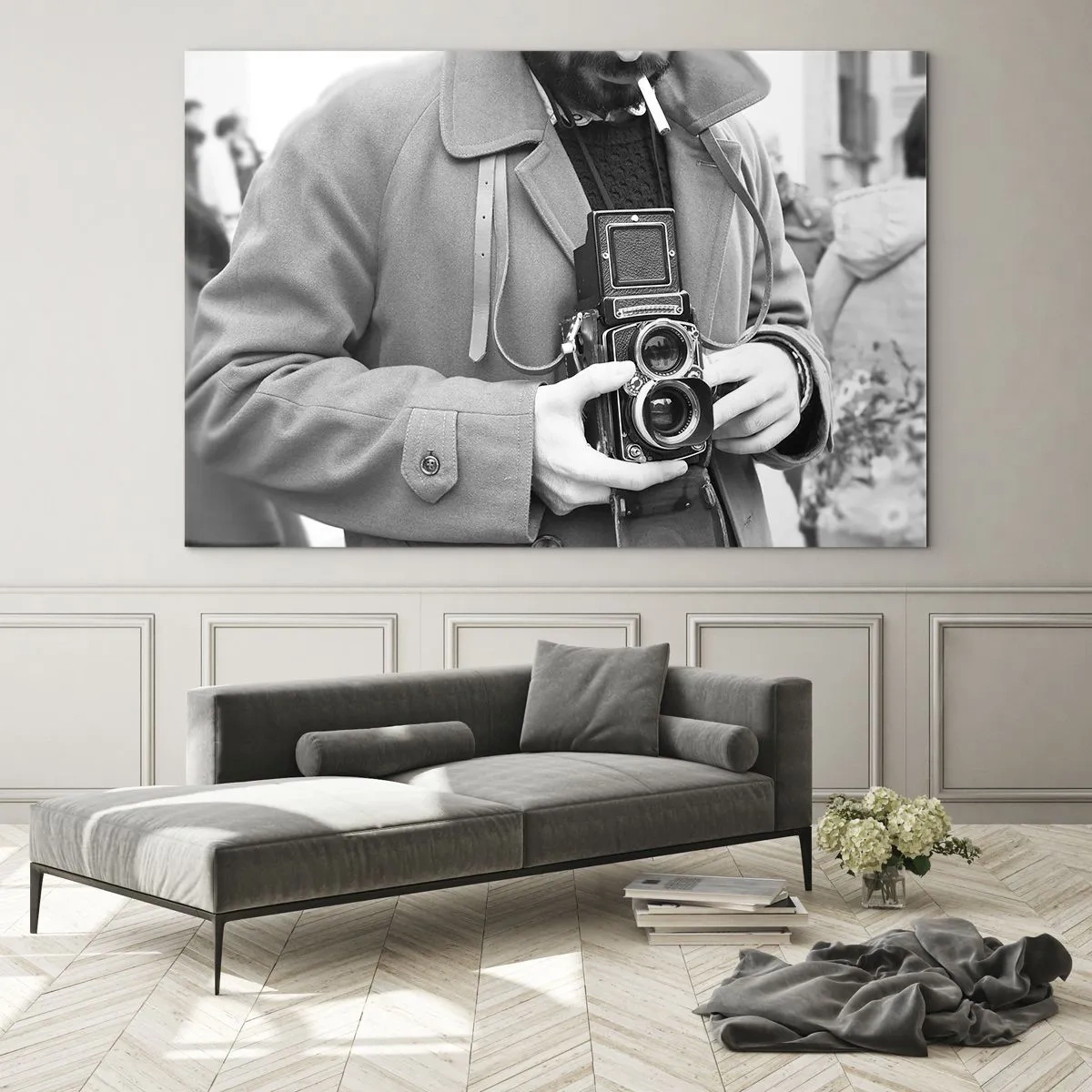 Glastavla - Bild på glas - Svartvitt foto av en man med en analog kamera - 70x50cm - I retrostil - Modern väggdekoration för vardagsrum och sovrum ARTTOR