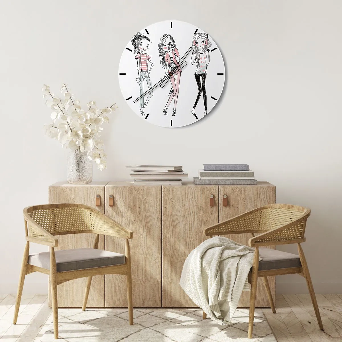 Väggklocka - Klocka på glas - Tre flickor i modern stil - 30x30cm - Det blir kul - Modern väggdekoration för vardagsrum, kök och sovrum ARTTOR