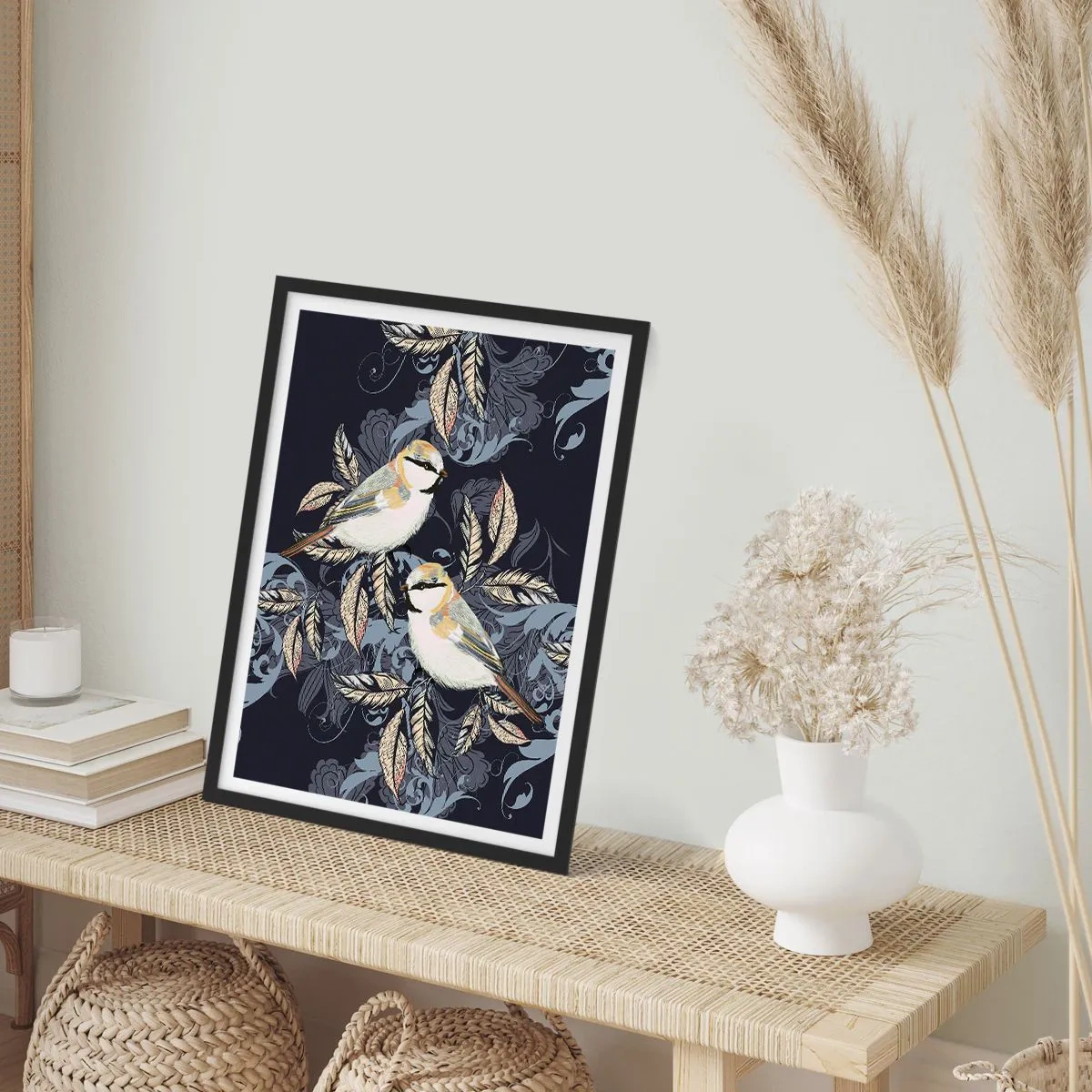 Affisch i svart ram - Två fåglar mot en bakgrund av dekorativa blad och ornament - 50x70cm - Gul-grå fågelsång - Modern väggdekoration för vardagsrum och sovrum ARTTOR