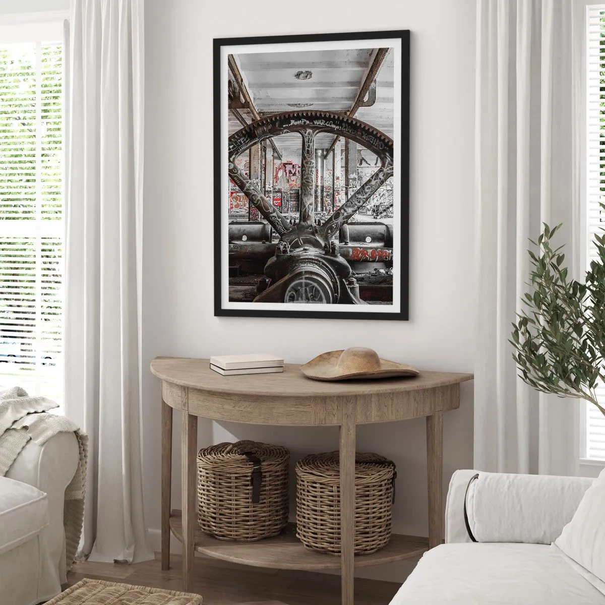 Affisch i svart ram - Industriell graffitimaskin i en övergiven fabrik - 50x70cm - Fabrikens hemliga liv - Modern väggdekoration för vardagsrum och sovrum ARTTOR