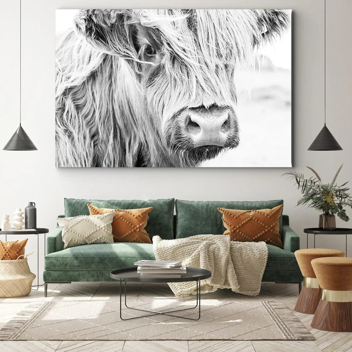 Canvastavla - Bild på duk - Porträtt av en skotsk ko i svartvitt - 70x50cm - Skotsk vildhet - Modern väggdekoration för vardagsrum och sovrum ARTTOR