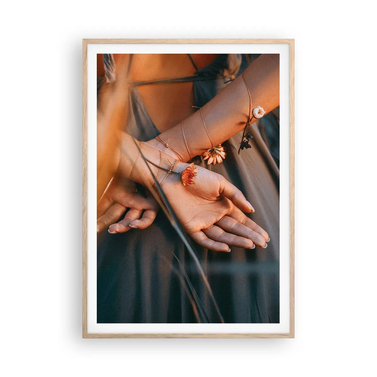 Affisch i ram av ljusek - Bunden till naturen - 70x100 cm