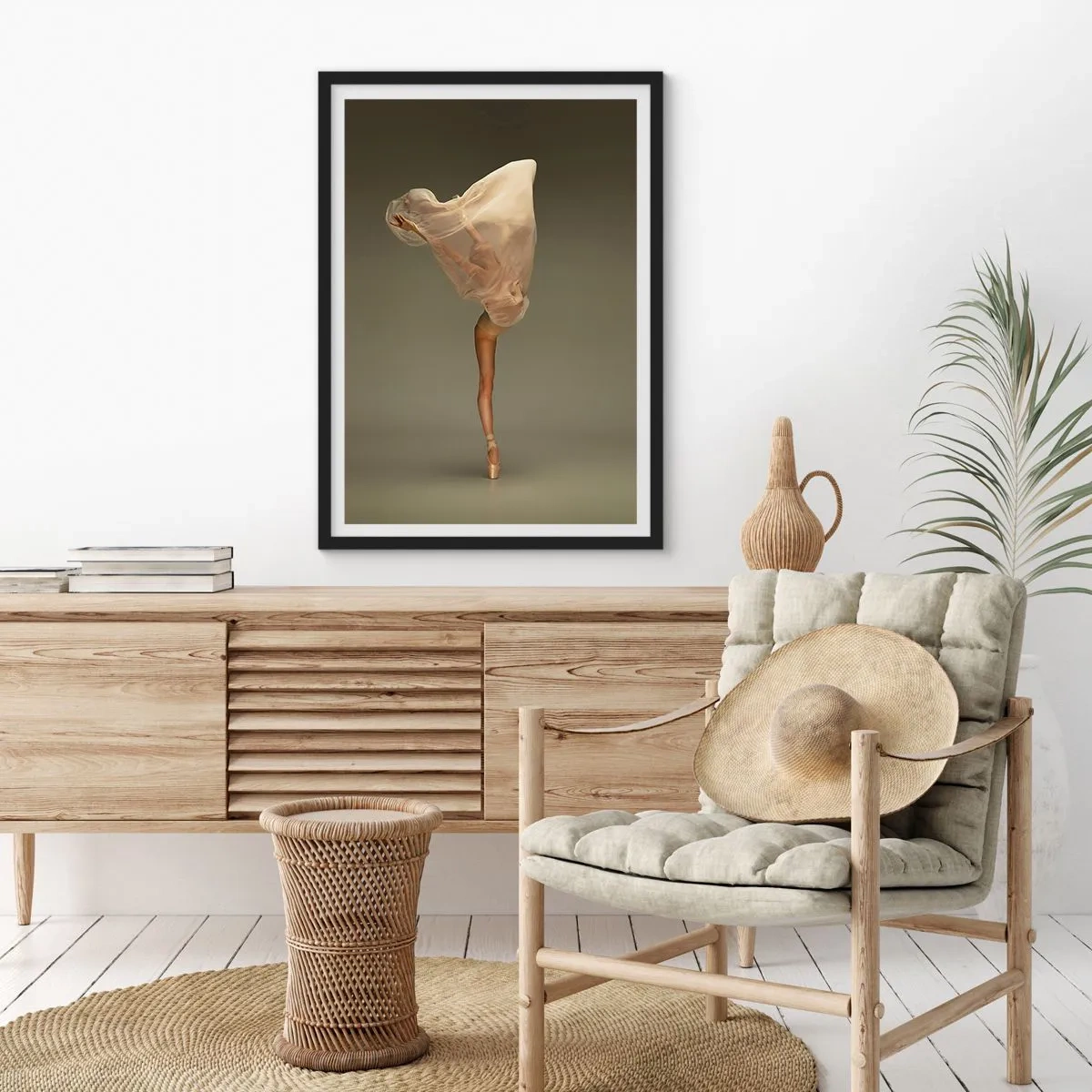 Affisch i svart ram - Den lyfter snart - 61x91 cm