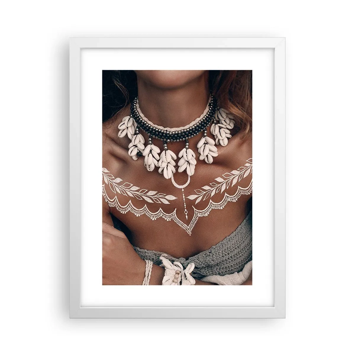 Affisch i vit ram - Kvinnlighetens talismaner, ritualer - 30x40 cm