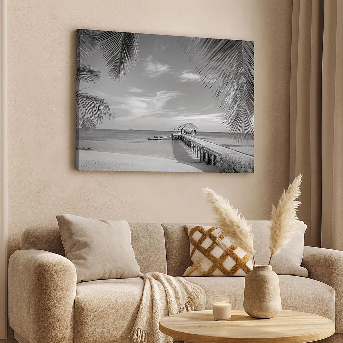 Canvastavla - Bild på duk - Svartvit strand med pir och palmer på en tropisk kust - 70x50cm - Minne eller dröm? - Modern väggdekoration för vardagsrum och sovrum ARTTOR
