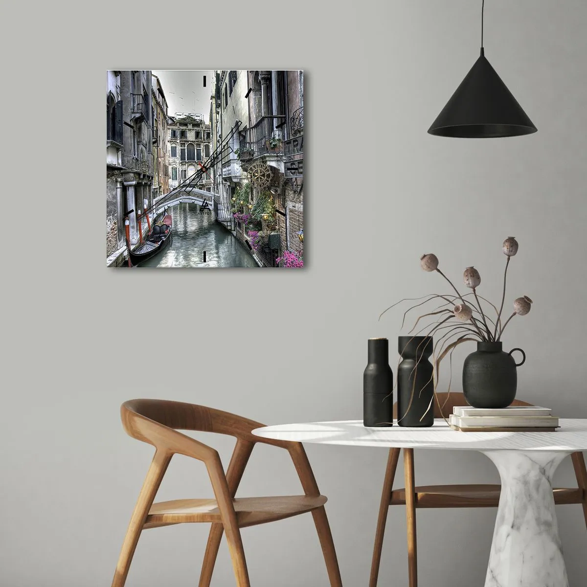 Väggklocka - Klocka på glas - Tyst begrundan sedan några sekel - 40x40 cm