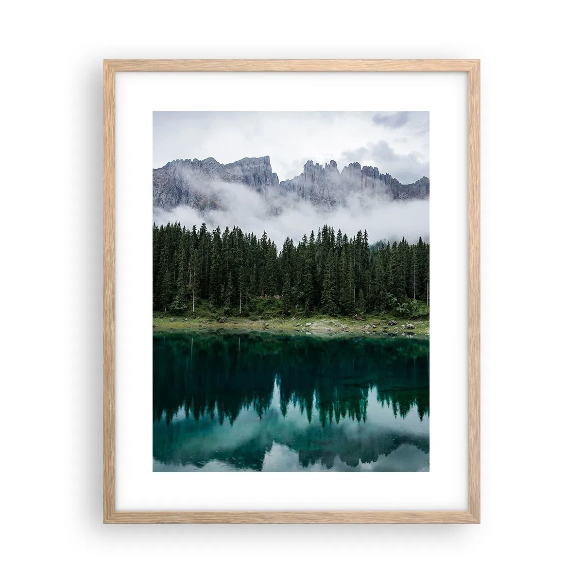 Affisch i ram av ljusek - Tyst, tyst, väck inte sovande vatten... - 40x50 cm