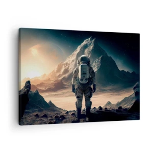 Canvastavla - Bild på duk - Astronaut mot bakgrund av majestätiska berg - 70x50cm - En ny utmaning - Modern väggdekoration för vardagsrum och sovrum ARTTOR