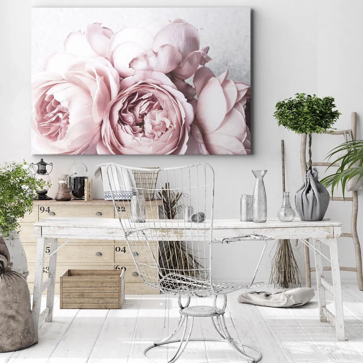 Canvastavla - Bild på duk - Rosa pioner i mjukt ljus mot en ljus bakgrund - 70x50cm - För romantikerna - Modern väggdekoration för vardagsrum och sovrum ARTTOR