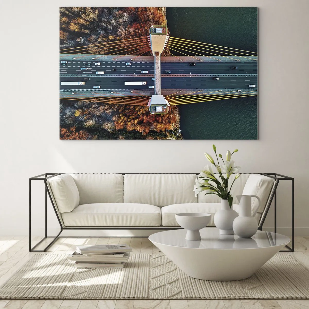 Glastavla - Bild på glas - Flygfoto över bron med ett symmetriskt arrangemang av kablar och bilar - 70x50cm - Bortom vatten, bortom skog - Modern väggdekoration för vardagsrum och sovrum ARTTOR