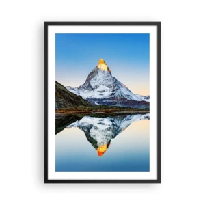 Affisch i svart ram - Ett berg med en snötäckt topp som speglas i en sjö - 50x70cm - Två världar - Modern väggdekoration för vardagsrum och sovrum ARTTOR