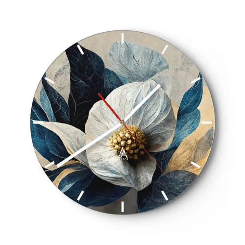 Väggklocka - Klocka på glas - Ett vitt blomsterarrangemang med marinblå blad och en guldfärgad mitt - 30x30cm - Har ett hjärta av guld - Modern väggdekoration för vardagsrum, kök och sovrum ARTTOR