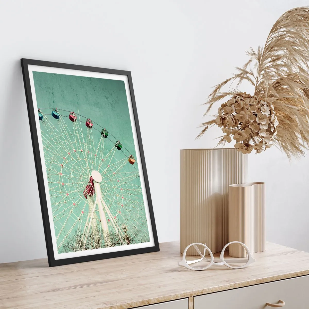 Affisch i svart ram - Ett retro pariserhjul mot en mintgrön himmel - 50x70cm - Välkommen att ha kul - Modern väggdekoration för vardagsrum och sovrum ARTTOR