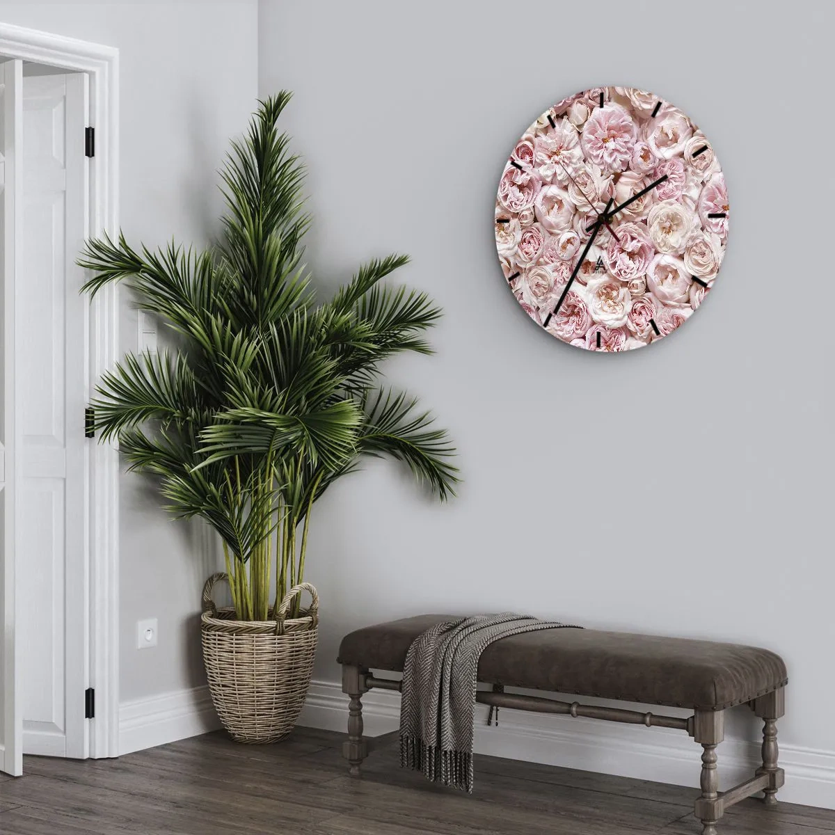Väggklocka - Klocka på glas - En tät bukett ljusrosa rosor i full blom - 30x30cm - Strödd med rosor - Modern väggdekoration för vardagsrum, kök och sovrum ARTTOR
