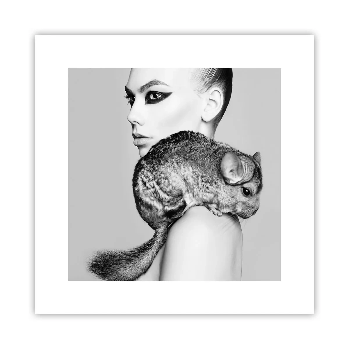 Affisch - Dam med chinchilla - 30x30 cm