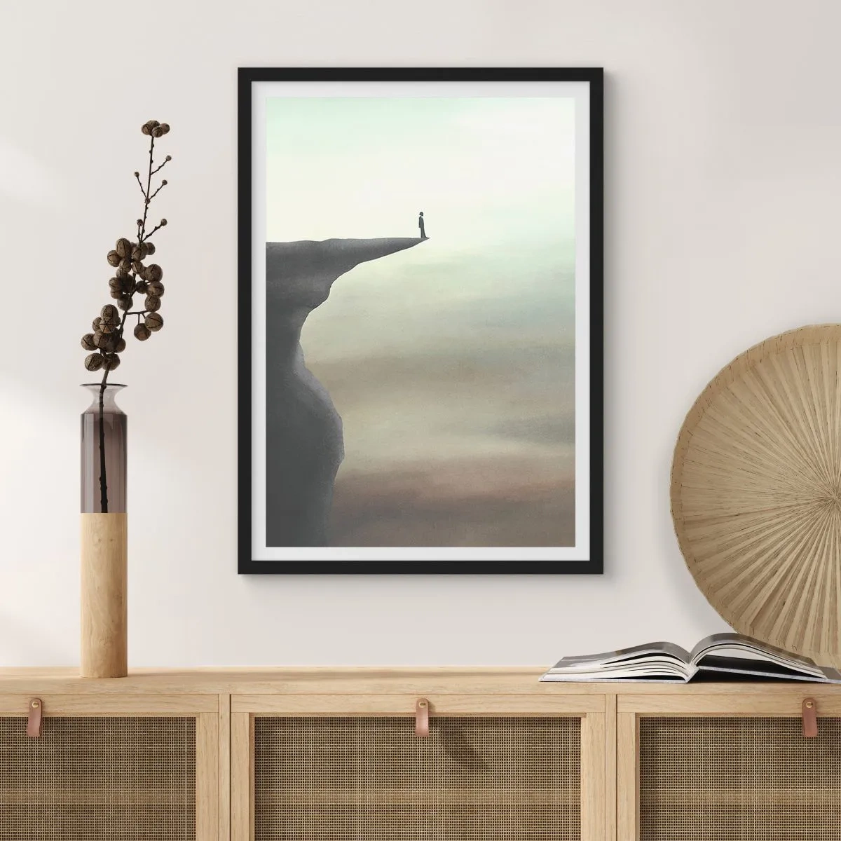 Affisch i svart ram - Silhuett av en kvinna som står på kanten av en klippa - 50x70cm - Uppåt, naturligtvis! - Modern väggdekoration för vardagsrum och sovrum ARTTOR