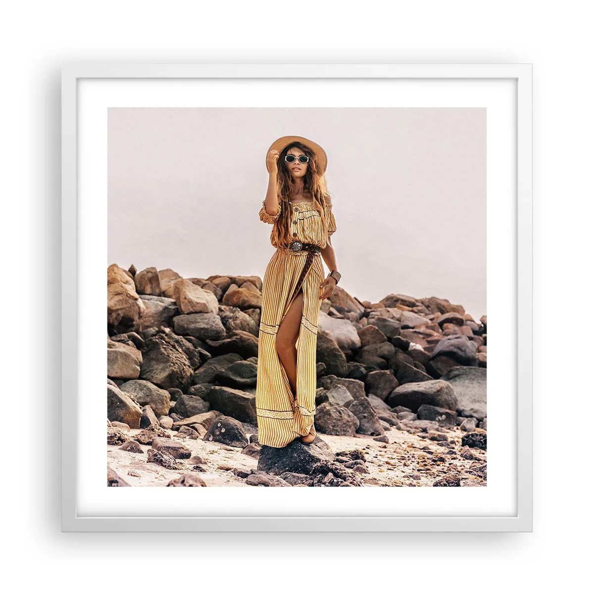 Affisch i vit ram - Stenarnas magi - 50x50 cm