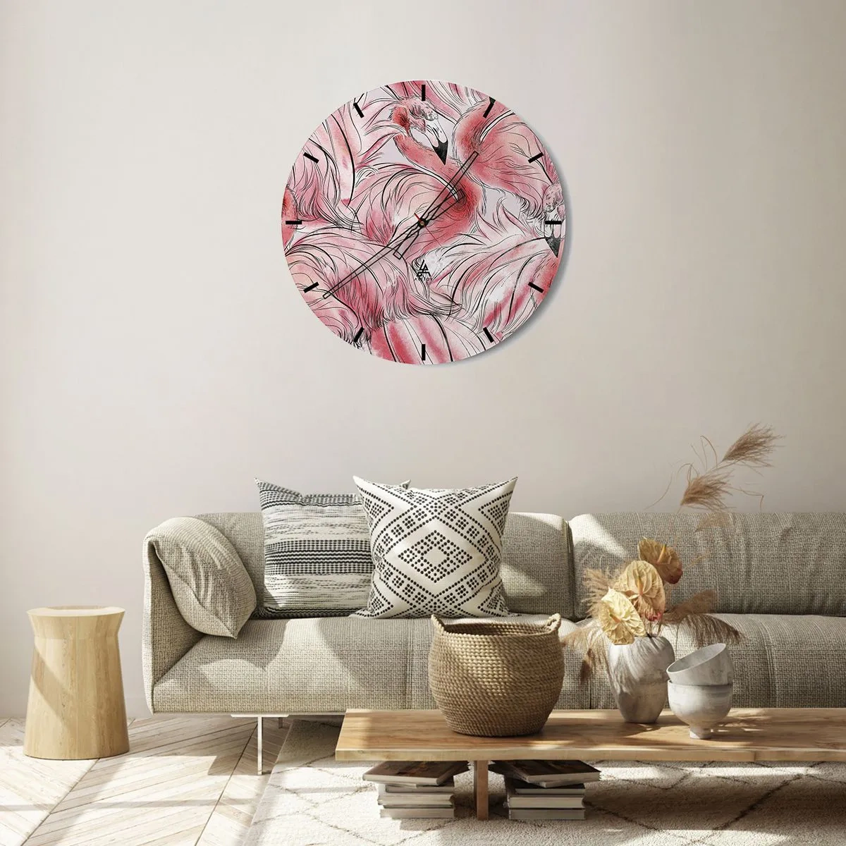 Väggklocka - Klocka på glas - Rosa flamingos i en dynamisk, konstnärlig komposition - 30x30cm - Fåglarnas corps de ballet - Modern väggdekoration för vardagsrum, kök och sovrum ARTTOR