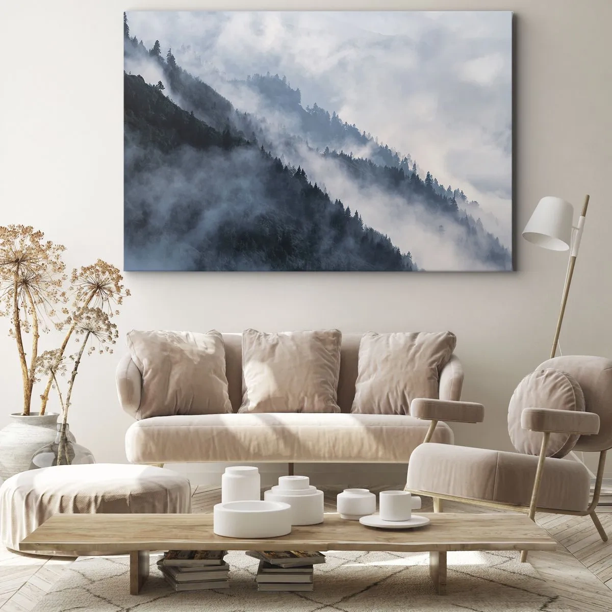 Canvastavla - Bild på duk - Dimma svävar över de skogsklädda bergssidorna i ett mystiskt landskap - 70x50cm - Fjällens mystik - Modern väggdekoration för vardagsrum och sovrum ARTTOR