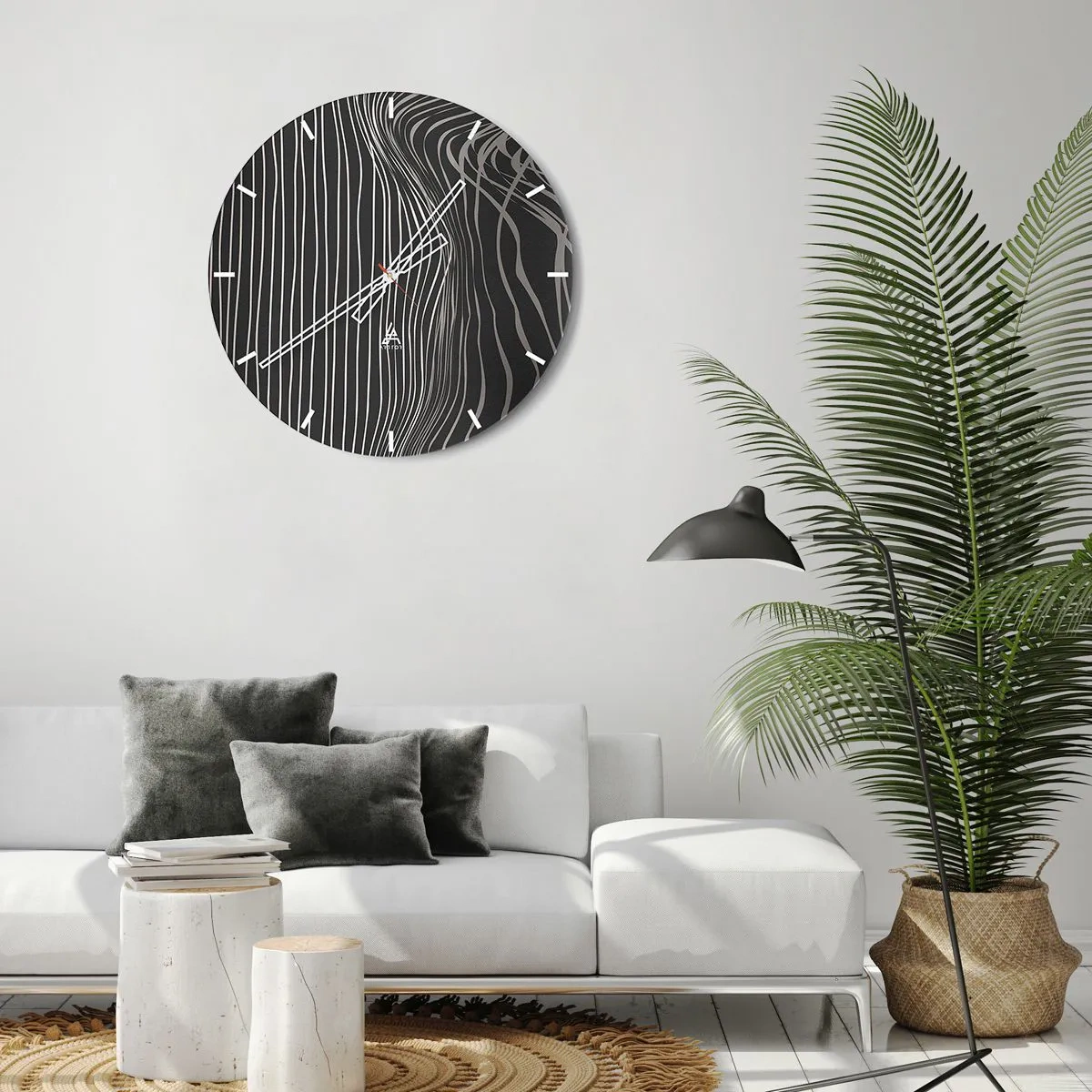 Väggklocka - Klocka på glas - Abstrakta linjer på en mörk bakgrund - 30x30cm - Rytm och accent - Modern väggdekoration för vardagsrum, kök och sovrum ARTTOR