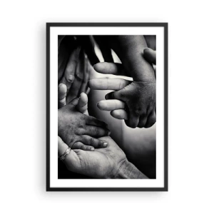 Affisch i svart ram - Svartvitt motiv av händer som symboliserar band - 50x70cm - Att vara människa - Modern väggdekoration för vardagsrum och sovrum ARTTOR