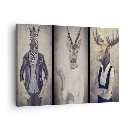 Canvastavla - Bild på duk - En triptyk med djurfigurer i människokläder mot en konstnärlig bakgrund - 70x50cm - Må gesterna tala - Modern väggdekoration för vardagsrum och sovrum ARTTOR
