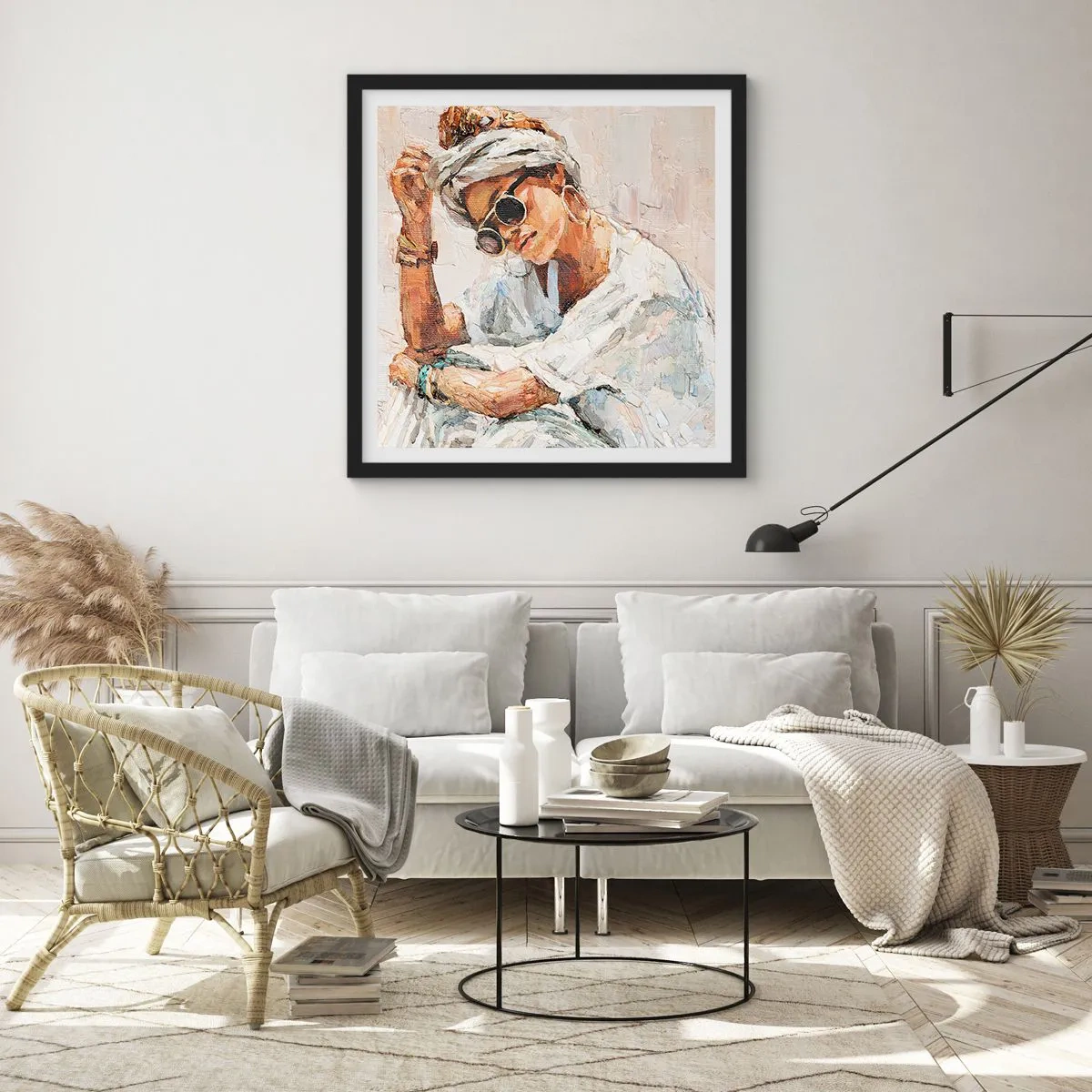 Affisch i svart ram - Porträtt i fullt solljus - 50x50 cm