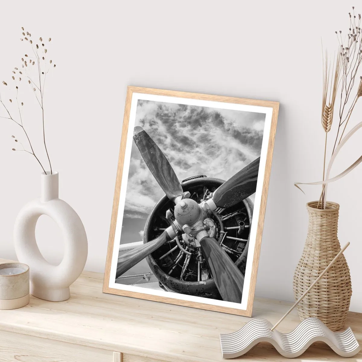 Affisch i ram av ljusek - Luftrummets härskare - 70x100 cm