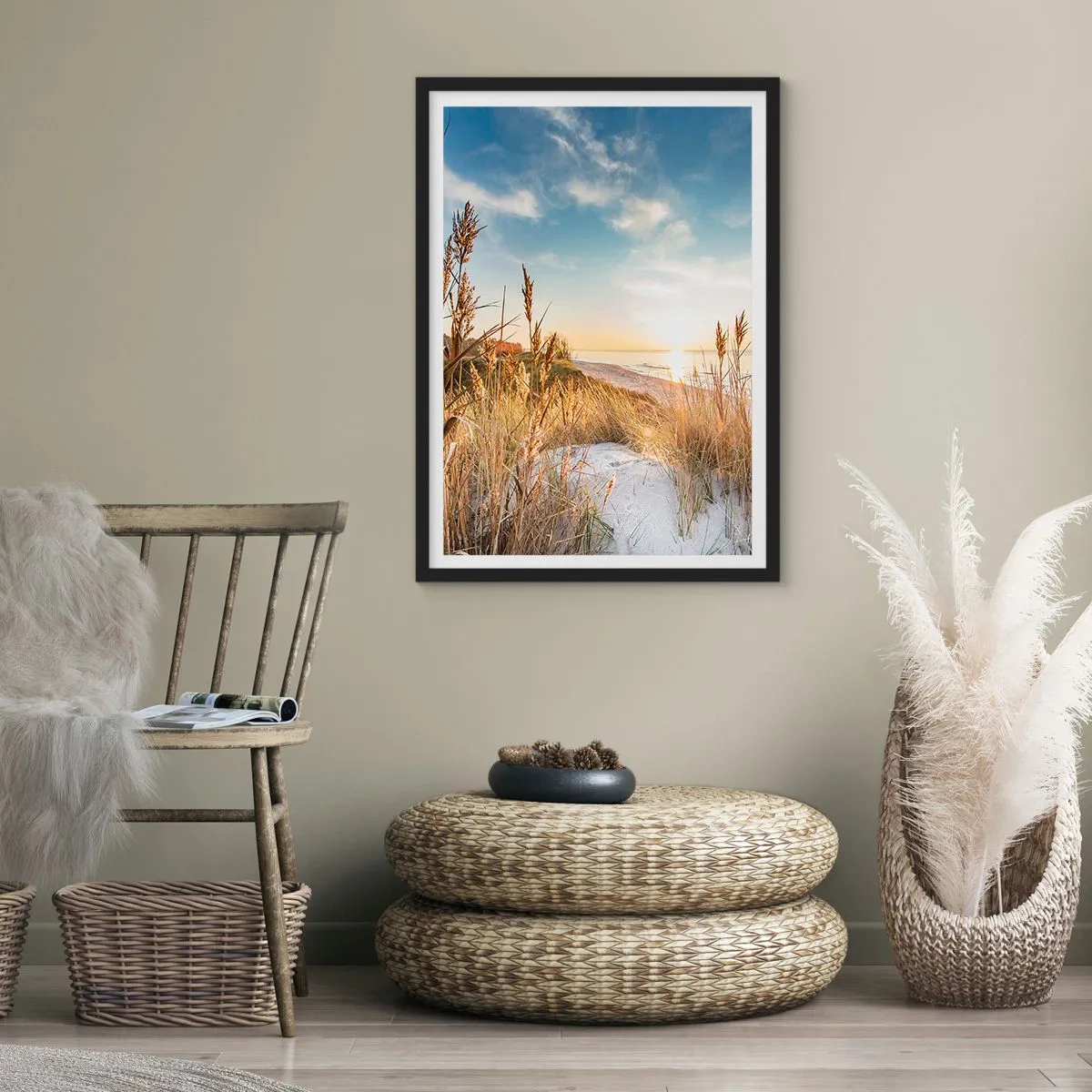 Affisch i svart ram - Soligt strandlandskap med gräs på sanddynerna - 50x70cm - Nordlig strand - Modern väggdekoration för vardagsrum och sovrum ARTTOR