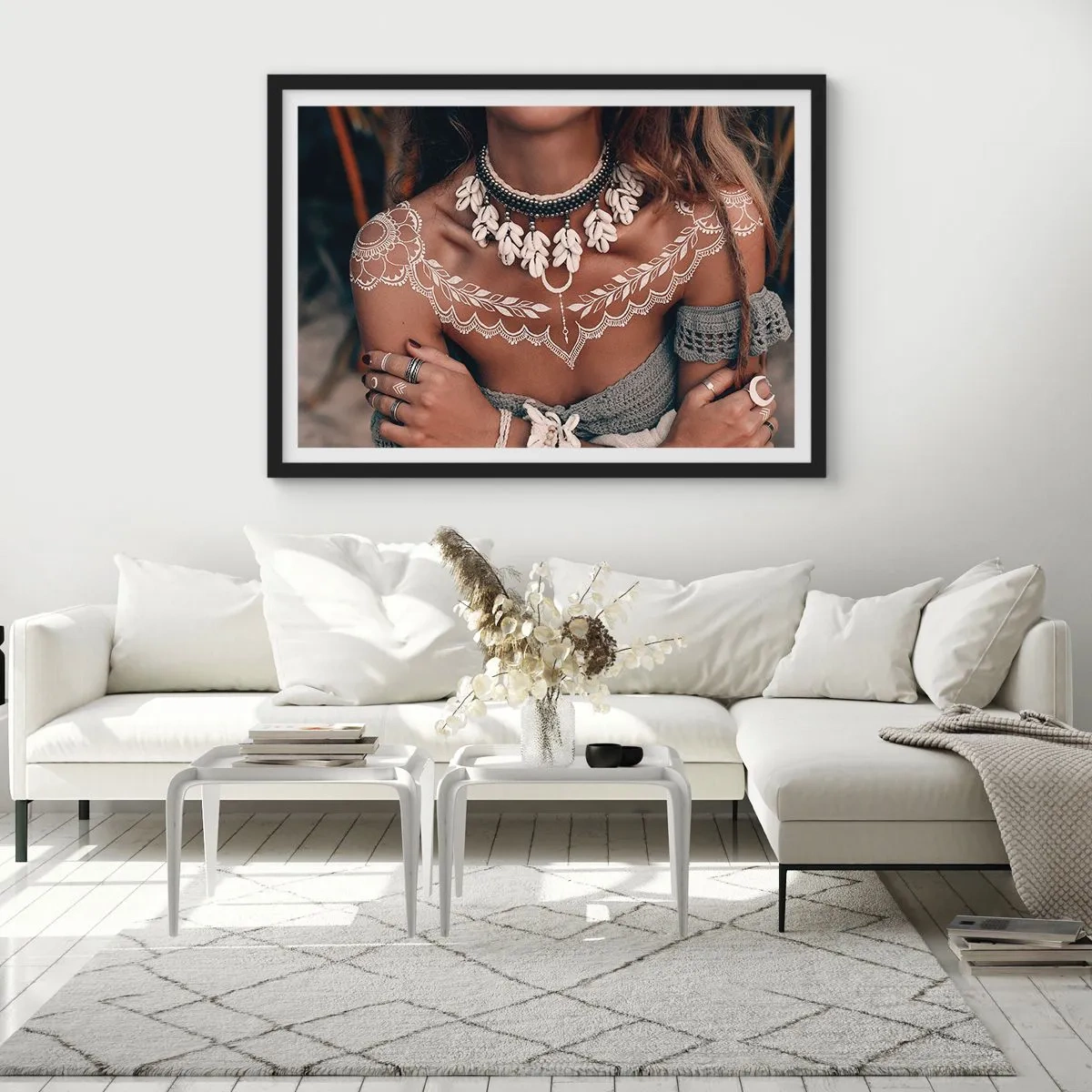 Affisch i svart ram - Kvinnlighetens talismaner, ritualer - 70x50 cm